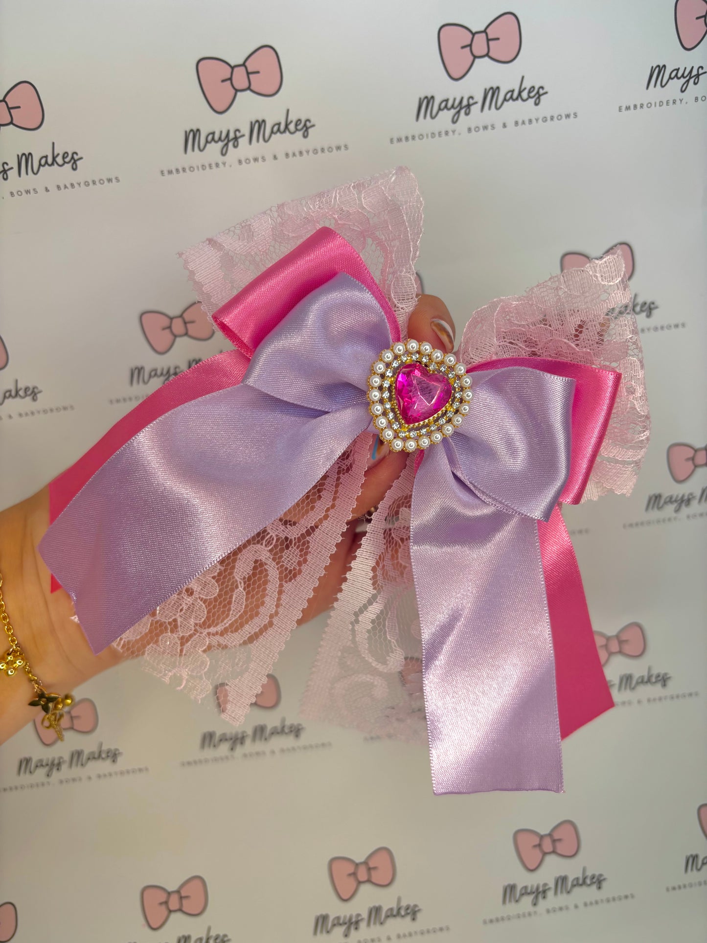 Large Sweetheart Lace Clip