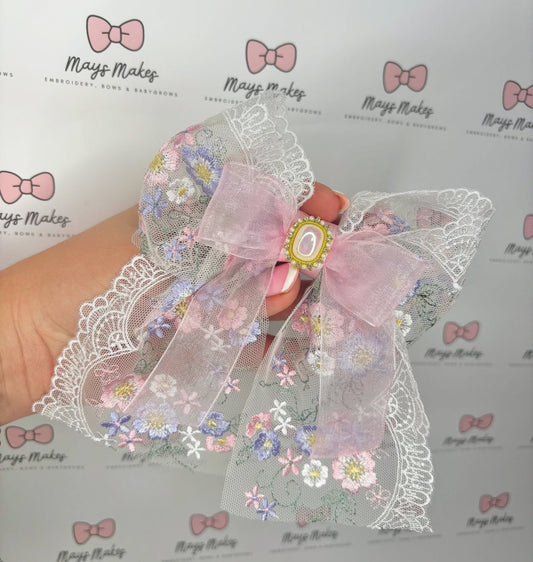 Large Flower Lace Clip