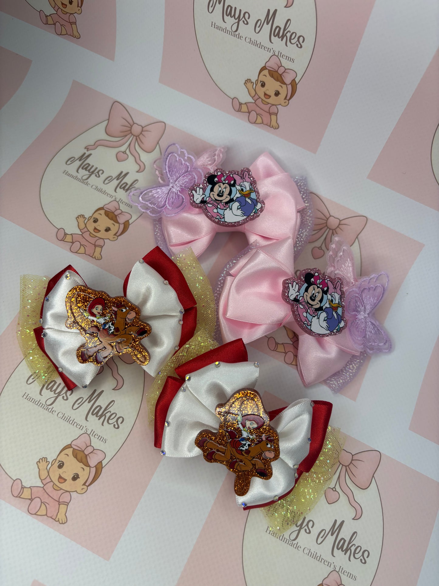 Minnie & Daisy Bow