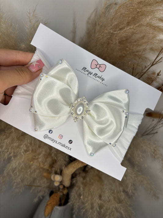 The White Pearl Bow